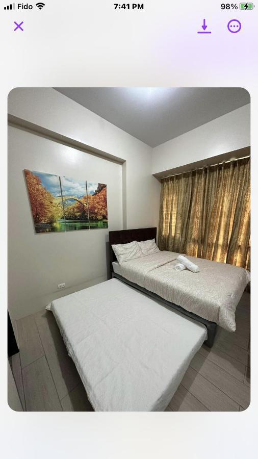 Robles' Unit At 81 Newport Boulevard Manila Exterior foto